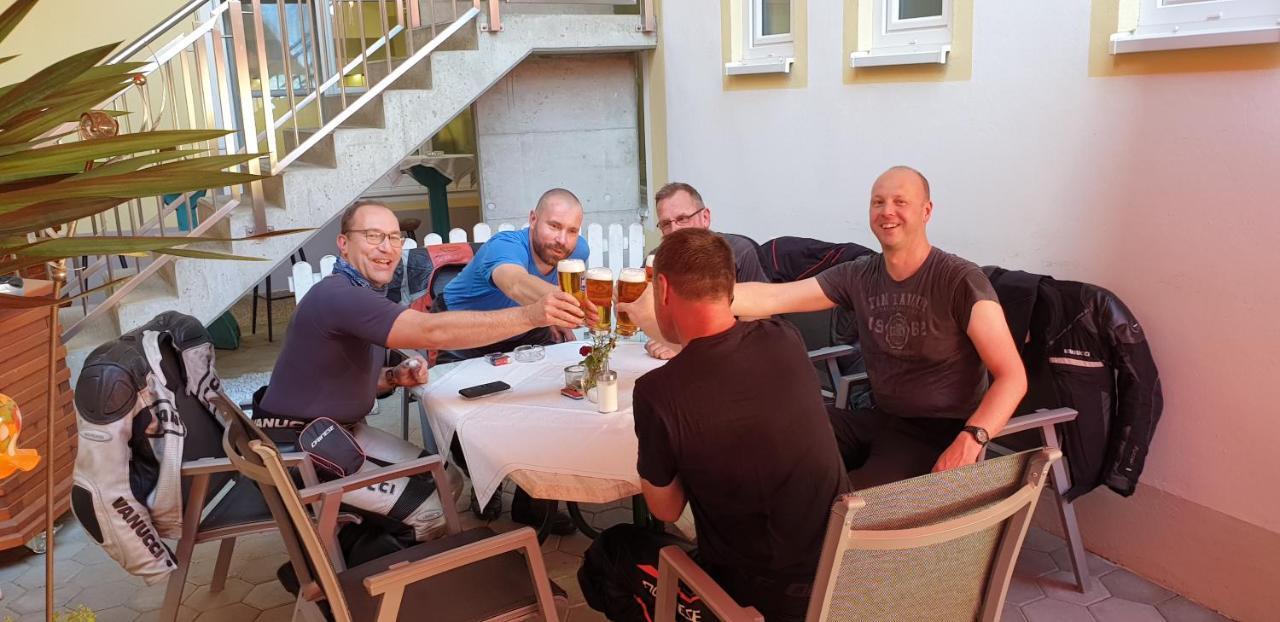 Hotel-Gasthof-Fleischerei - Zur Alten Post Schwanberg Exterior foto