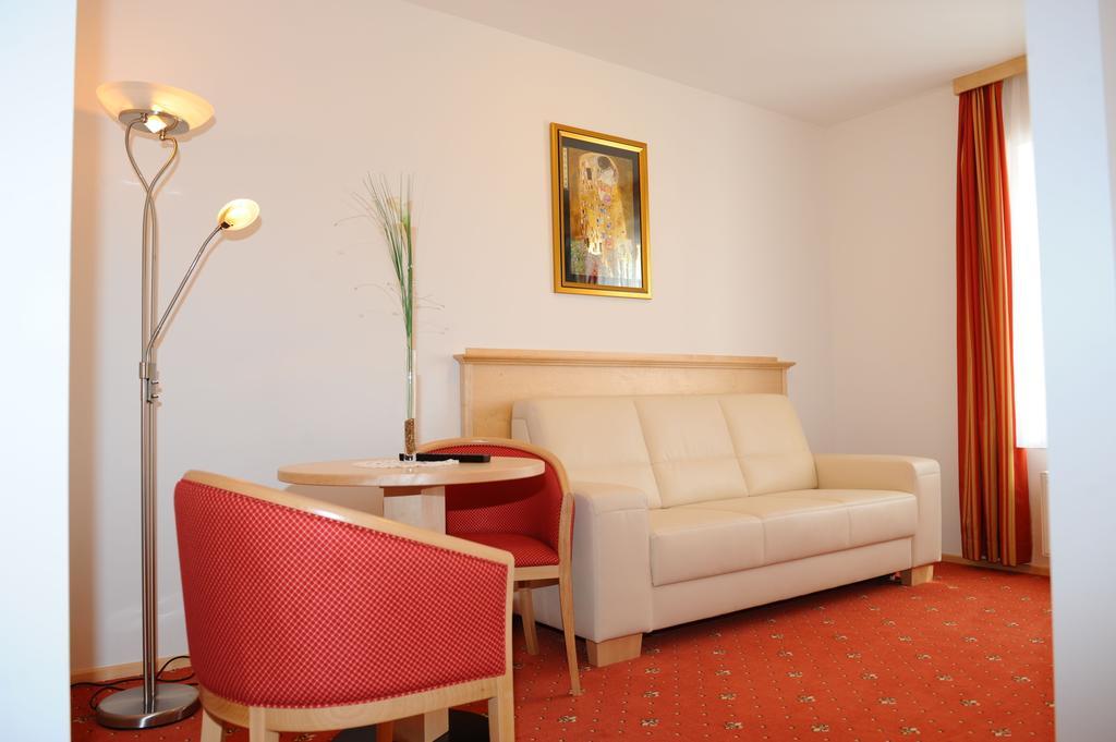 Hotel-Gasthof-Fleischerei - Zur Alten Post Schwanberg Exterior foto